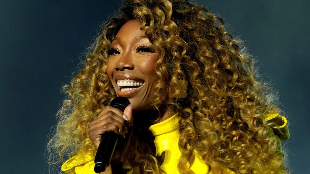 Brandy Wows Fans In Trailer For 'A Different World' Reboot