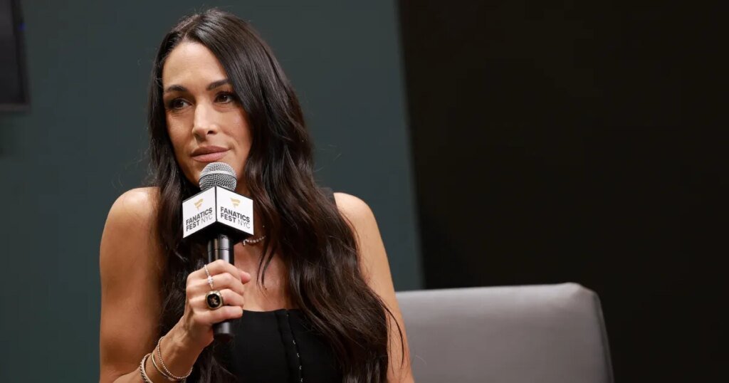 Brie Bella Was Hospitalized After Pooping Too Much Brie Bella Was Hospitalized After Pooping Too Much