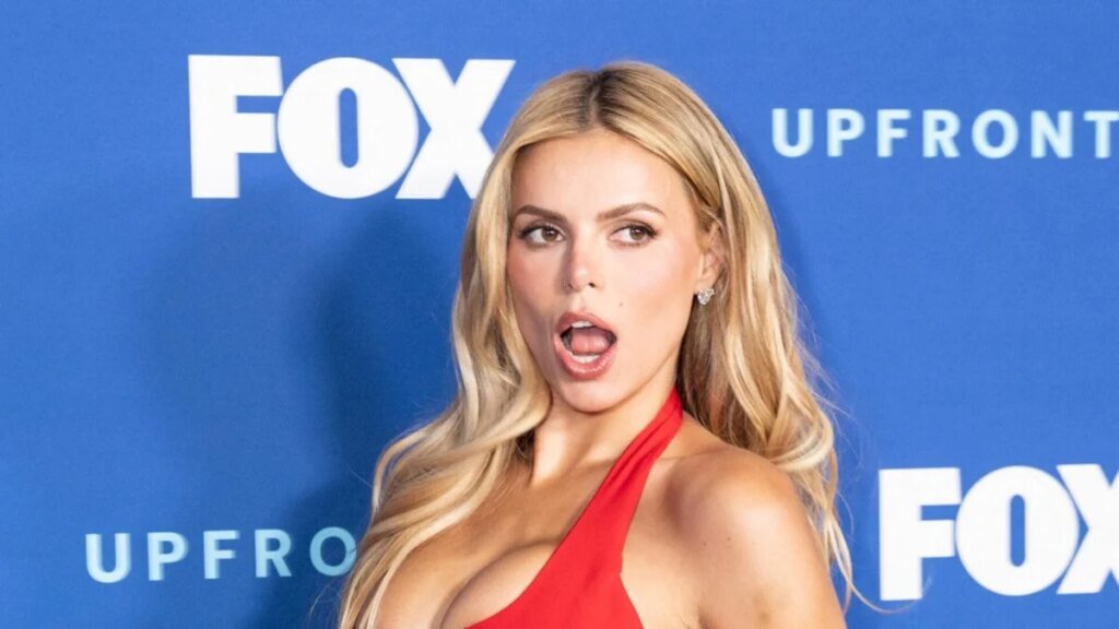 Brooks Nader Without Her Top In Front Of Dad Sparks Backlash