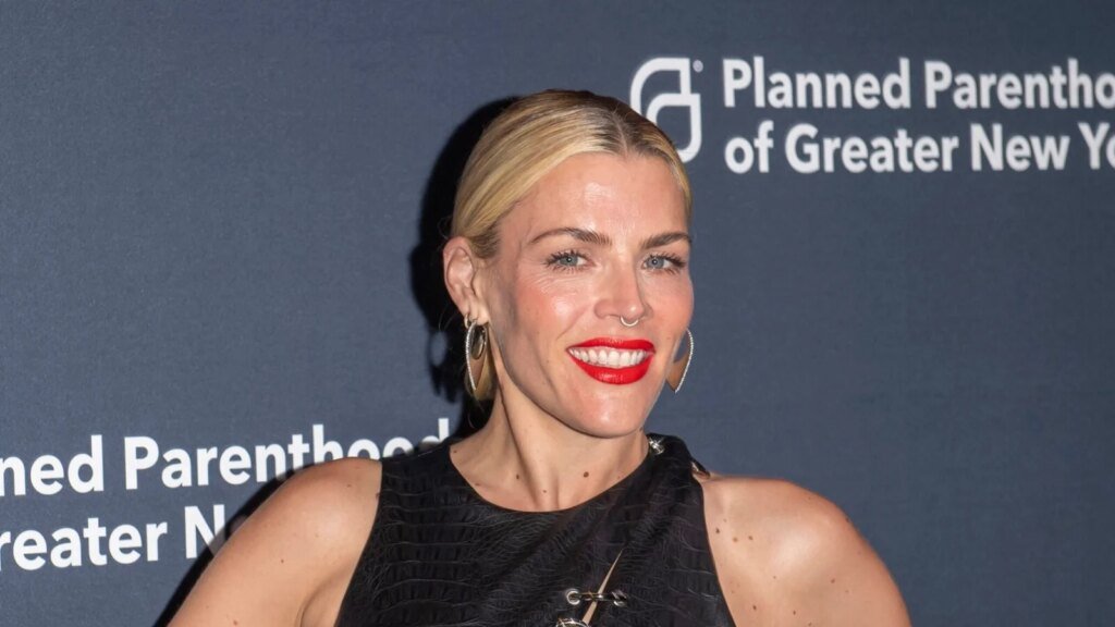 Busy Philipps’ Brain Tumor Found After Her Co-Star Died Busy Philipps' Brain Tumor Found After Her Co-Star Died