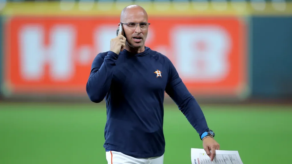 Can the Astros Make the Playoffs Without a General Manager?