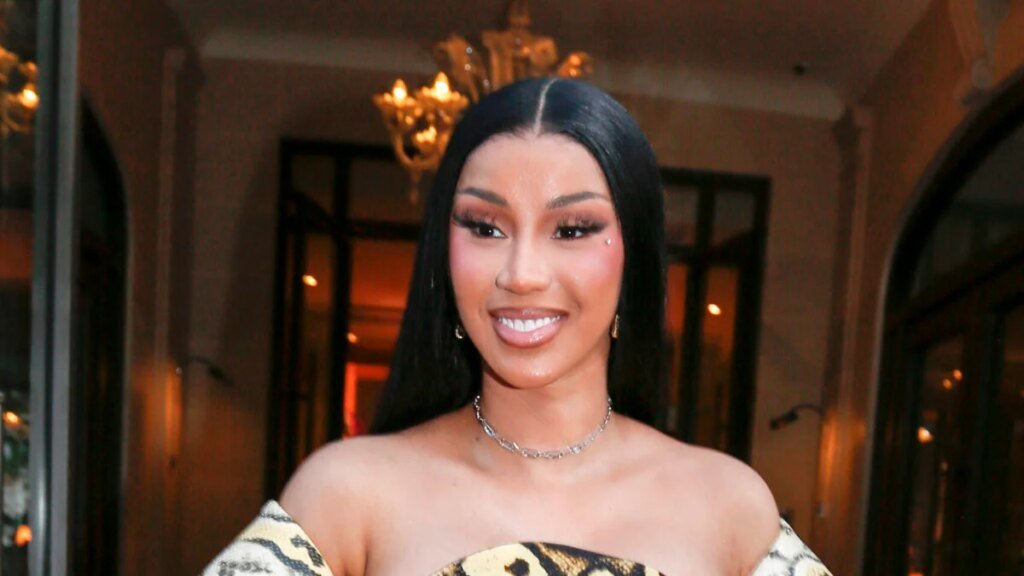 Cardi B Admits She Once Shoplifted From Old Navy Cardi B Admits She Once Shoplifted From Old Navy