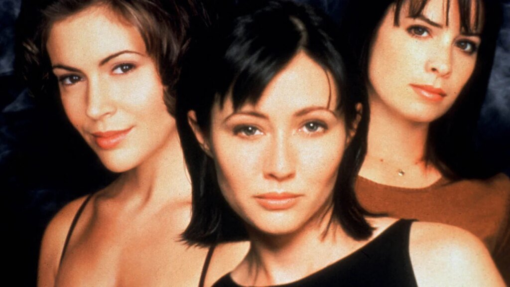 ‘Charmed’ Alum Holly Marie Combs on Retirement From Acting 'Charmed' Alum Holly Marie Combs on Retirement From Acting