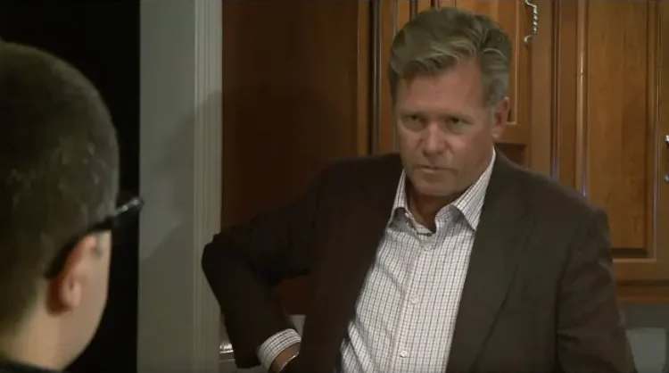 Chris Hansen Skipped Primetime Screening To ‘Keep Rights’ Chris Hansen Skipped Primetime Screening To 'Keep Rights'