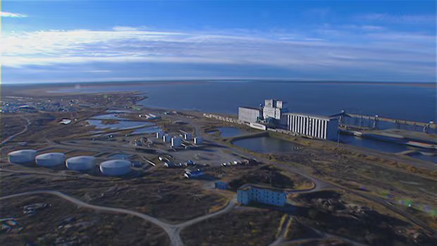 Churchill residents say year-round shipping would benefit town but tourism, environment must be considered Churchill residents say year-round shipping would benefit town but tourism, environment must be considered