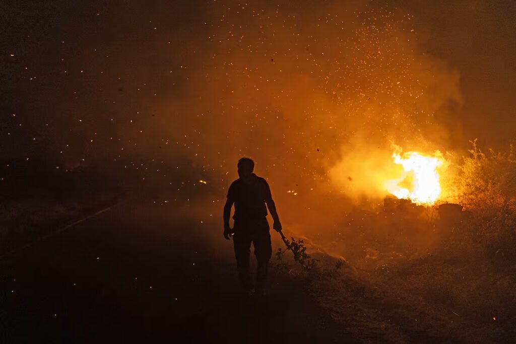 Climate change fuels record-breaking fires in Spain’s hottest July on record | Climate Climate change fuels record-breaking fires in Spain’s hottest July on record | Climate