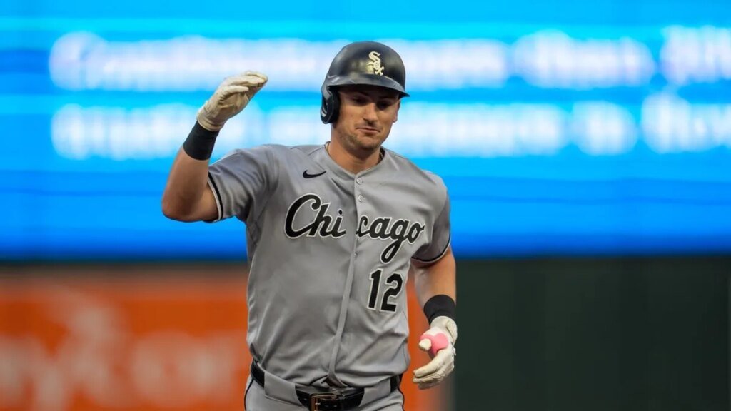 Colson Montgomery's homer sparks White Sox's victory over Twins
