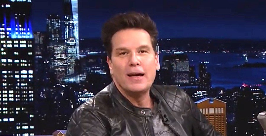 Dane Cook’s Brother Stole Millions From Him & Hid It In Pasta Jars Dane Cook's Brother Stole Millions From Him & Hid It In Pasta Jars