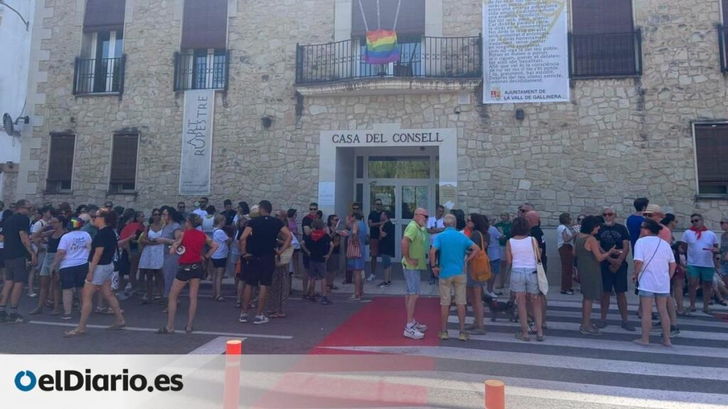 Denuncian una agresión homófoba a chicas de 14 años en Benialí por tres menores a grito de "bolleras" y "viva Franco"