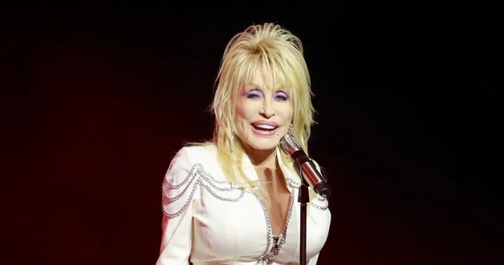 Dolly Parton’s Niece Says Singer Made Her Feel Like Her Child