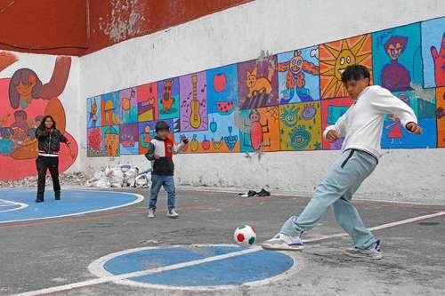 El futbol, al rescate de la niñez en La Lagunilla El futbol, al rescate de la niñez en La Lagunilla