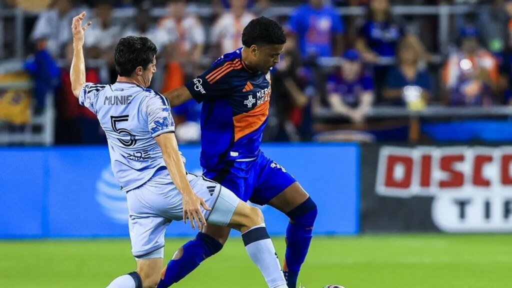 Evander’s goal, 3 assists spark Cincinnati over Quakes Evander's goal, 3 assists spark Cincinnati over Quakes