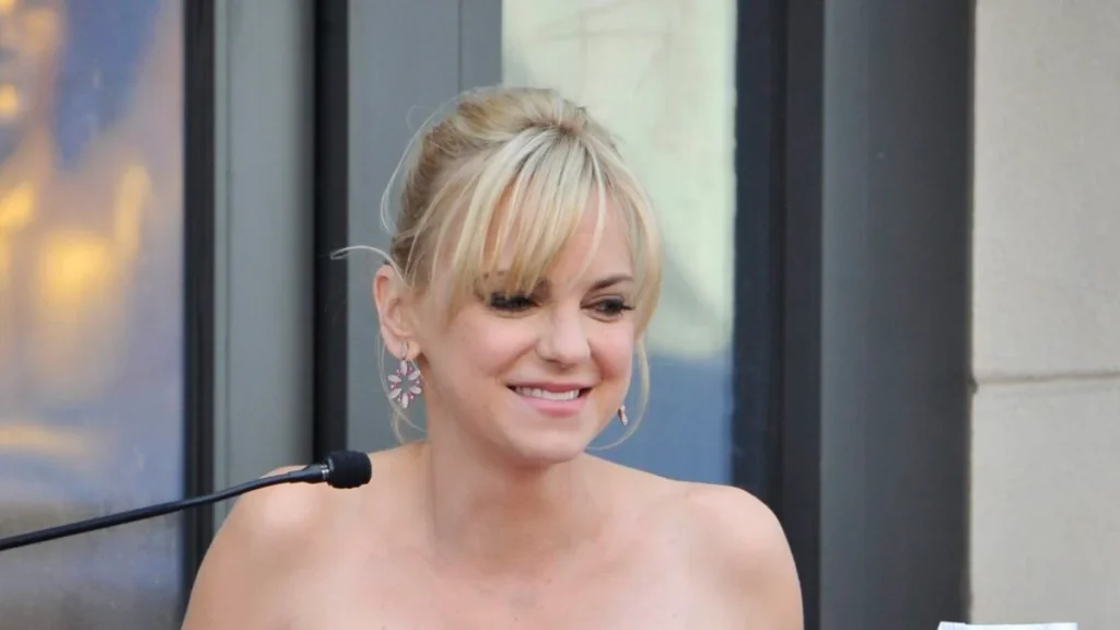 Fans Praise Anna Faris, Blame Chris Pratt For Son’s Beliefs Fans Praise Anna Faris, Blame Chris Pratt For Son's Beliefs