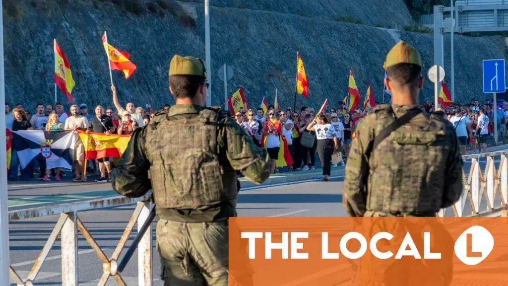 Four migrants arrested in Ceuta for throwing stones at Spanish soldiers Four migrants arrested in Ceuta for throwing stones at Spanish soldiers