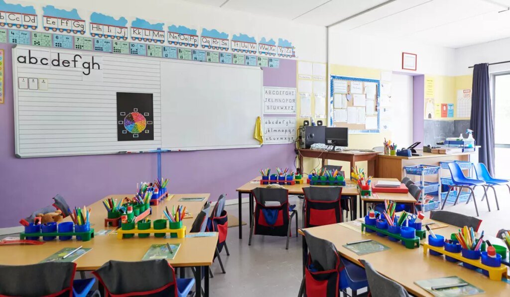 Georgia teacher’s classroom ‘gas station’ lets kids pass gas without disrupting class Georgia teacher’s classroom ‘gas station’ lets kids pass gas without disrupting class
