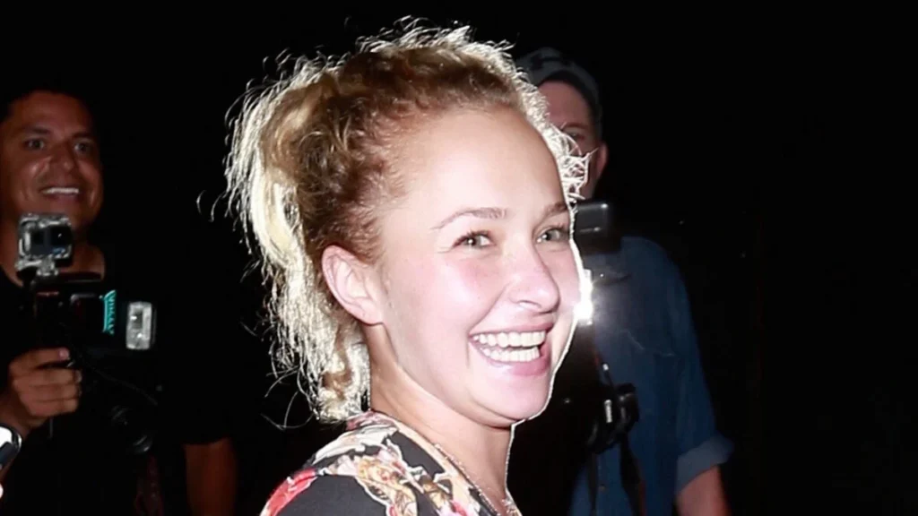 Hayden Panettiere Defended ‘Mistreated’ ‘Heroes’ Crew Members Hayden Panettiere Defended ‘Mistreated’ ‘Heroes’ Crew Members