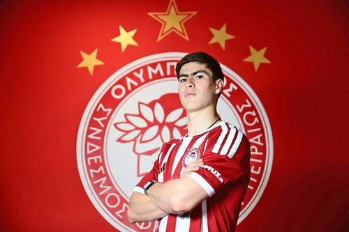 Hormiga inicia su historia en el Olympiacos Hormiga inicia su historia en el Olympiacos