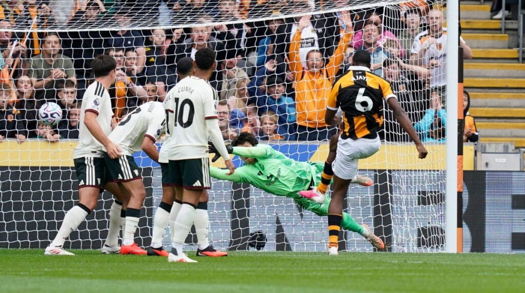Hull stun Manchester United twice on Premier League return Hull stun Manchester United twice on Premier League return