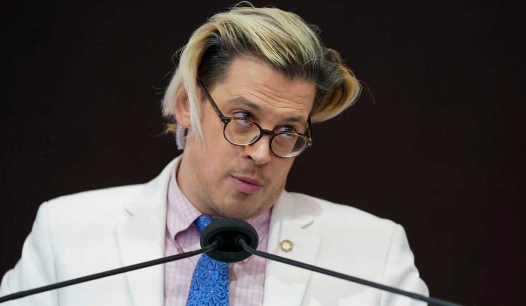 ICE plans to deport right-wing provocateur Milo Yiannopoulos