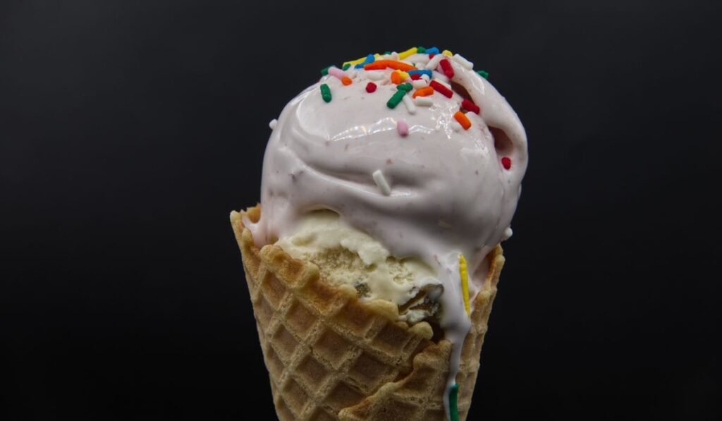Ice cream cones, the ingenious invention of American immigrants Ice cream cones, the ingenious invention of American immigrants
