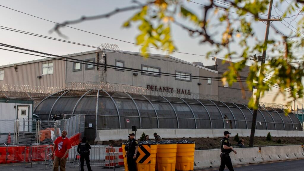 Inside ICE detention’s broken grievance system : NPR Inside ICE detention's broken grievance system : NPR