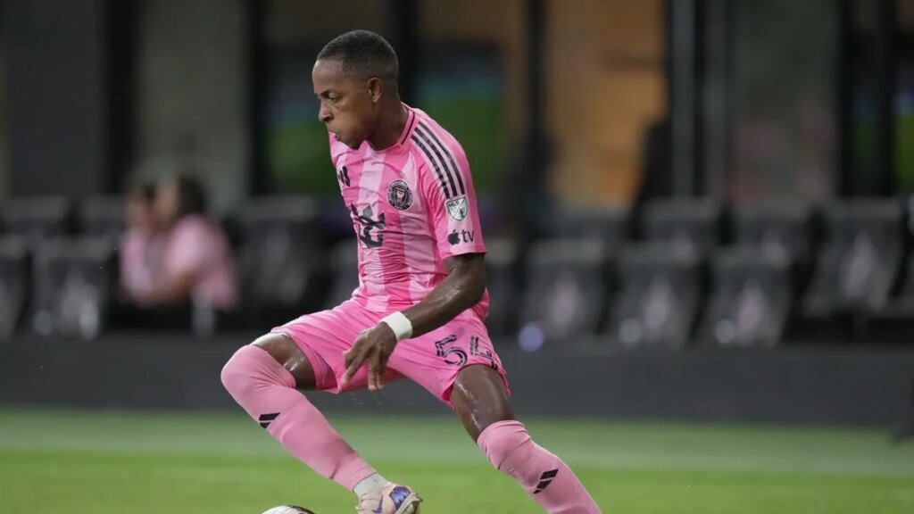 Inter Miami sign Haitian attacker Lovend’s Delinois Inter Miami sign Haitian attacker Lovend's Delinois
