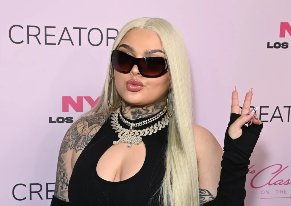 Jaidyn Alexis’ Mom Turns Heads With Rare Livestream Appearance Jaidyn Alexis' Mom Turns Heads With Rare Livestream Appearance