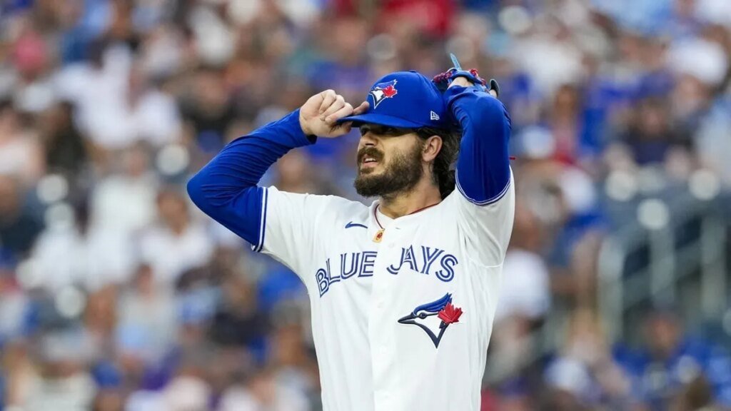 Jays' Dylan Cease bids to bolster playoff chances, resume in finale vs. Yankees