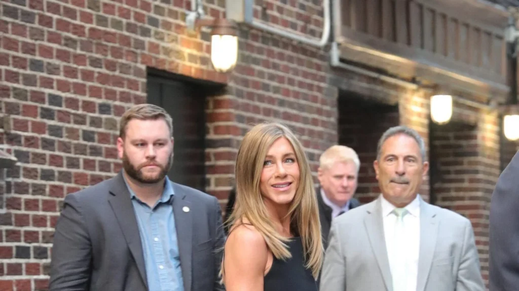 Jim Curtis Gives Jennifer Aniston What She's 'Never Had Before'