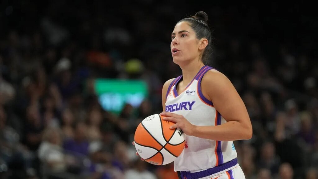 Kelsey Plum out for season; A'ja Wilson also out for Team USA