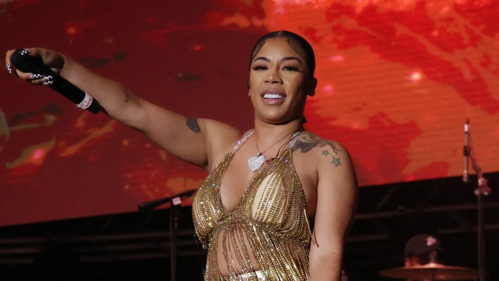 Keyshia Cole Shares Philadelphia Concert Footage By Skrilla Keyshia Cole Shares Philadelphia Concert Footage By Skrilla