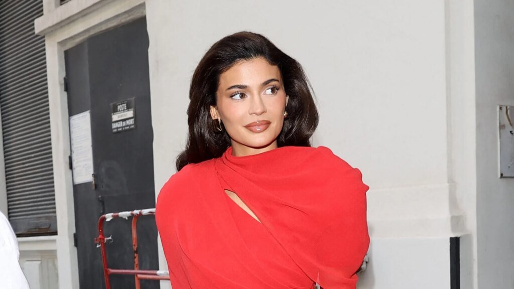 Kylie Jenner Reveals Which Sister Is Her ‘Favorite’ Kylie Jenner Reveals Which Sister Is Her ‘Favorite'