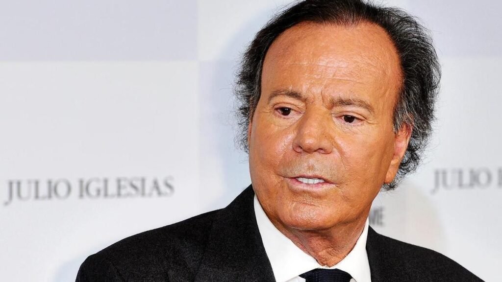 La investigación sobre Julio iglesias de elDiario.es y Univision Noticias, finalista en los Online Journalism Awards