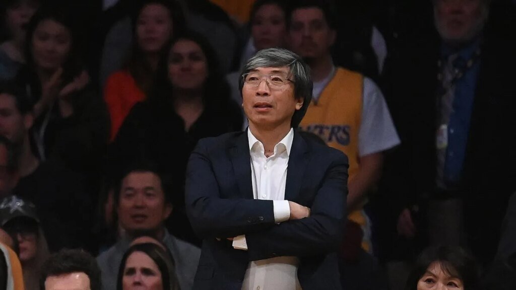 Lakers minority owner has no plans to sell 4% stake