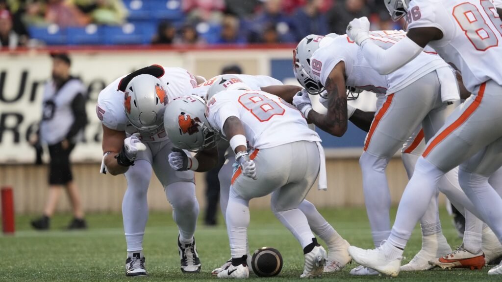 Lions down Stampeders on the road for third straight win