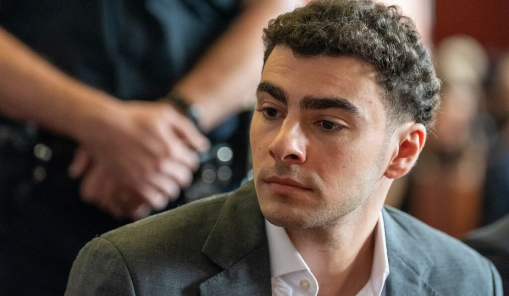 Luigi Mangione’s state murder trial postponed indefinitely amid double jeopardy fight Luigi Mangione’s state murder trial postponed indefinitely amid double jeopardy fight
