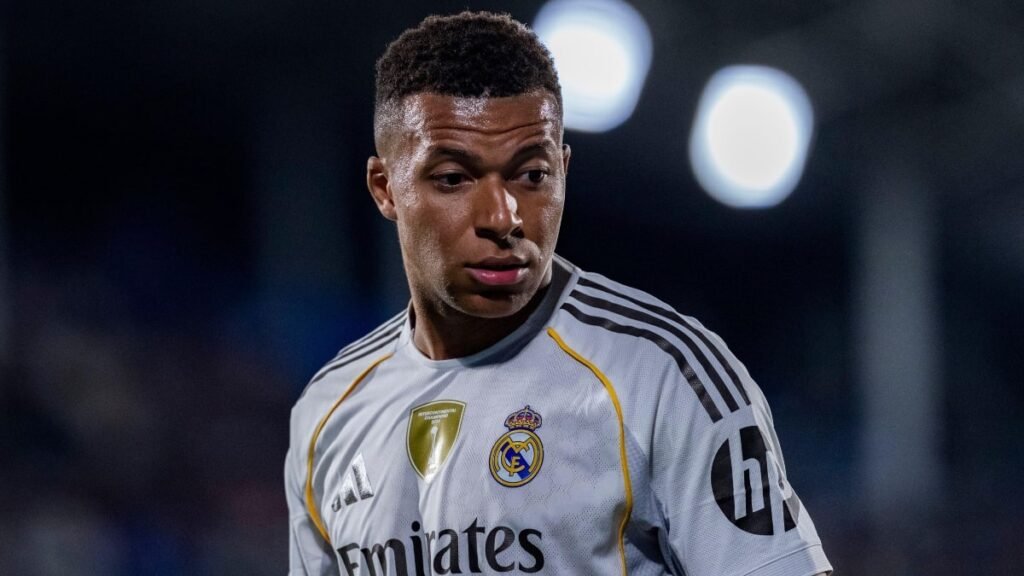 Mbappe ‘hungry’ to make history as Real Madrid hit form Mbappe 'hungry' to make history as Real Madrid hit form