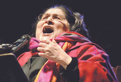 Mercedes Sosa, “abogada de la igualdad”, será homenajeada en el Teatro Esperanza Iris Mercedes Sosa, “abogada de la igualdad”, será homenajeada en el Teatro Esperanza Iris