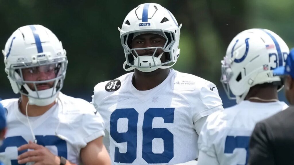 NFL roster cuts: Teams get down to 53 players NFL roster cuts: Teams get down to 53 players