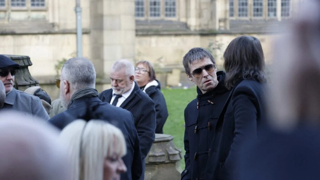 Oasis Fans Slam Disney Documentary Trailer: ‘Wrong Cut’ Oasis Fans Slam Disney Documentary Trailer: 'Wrong Cut'