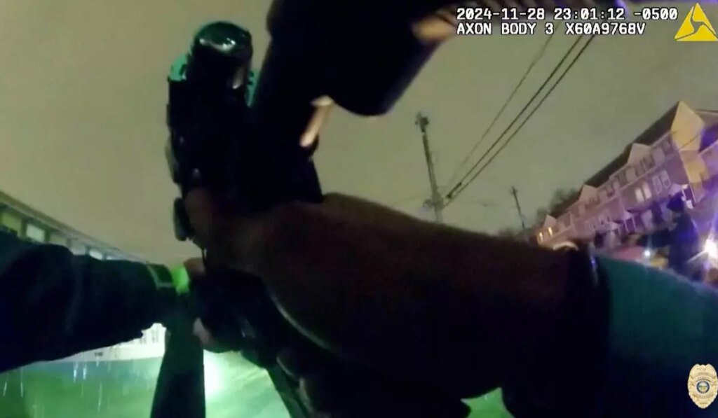 Ohio city fires police officer who shot and killed 15-year-old, settles lawsuit with family Ohio city fires police officer who shot and killed 15-year-old, settles lawsuit with family