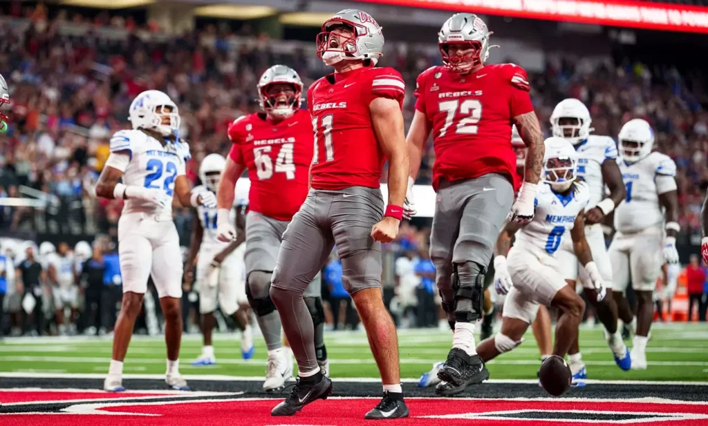 Ottawa Redblacks add UNLV QB Arnold Jackson to negotiation list