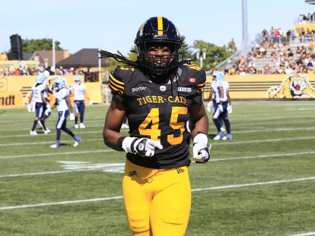 Ottawa Redblacks sign two, cut one Ottawa Redblacks sign two, cut one