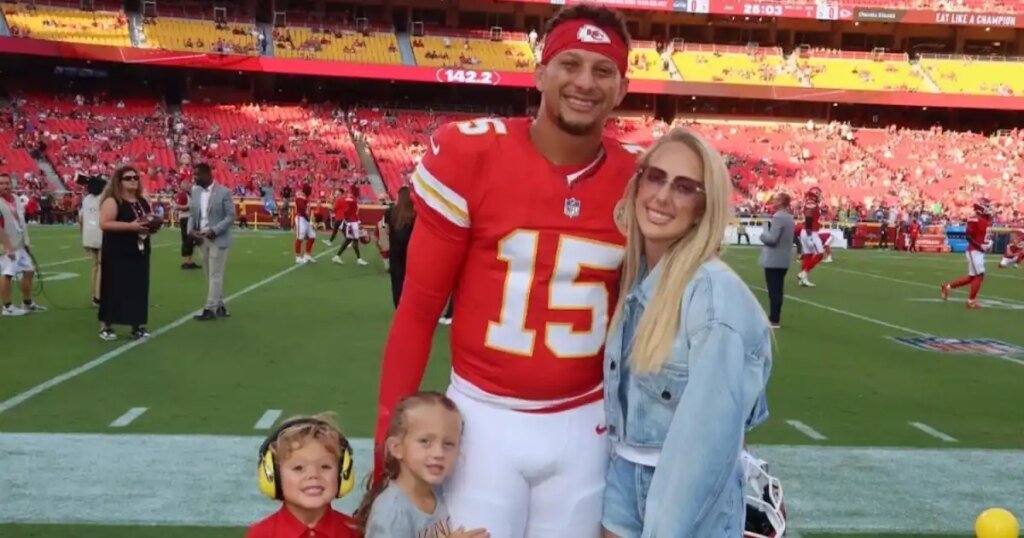 Patrick Mahomes’ Wife Makes Double Denim Chic at Chiefs Game Patrick Mahomes' Wife Makes Double Denim Chic at Chiefs Game