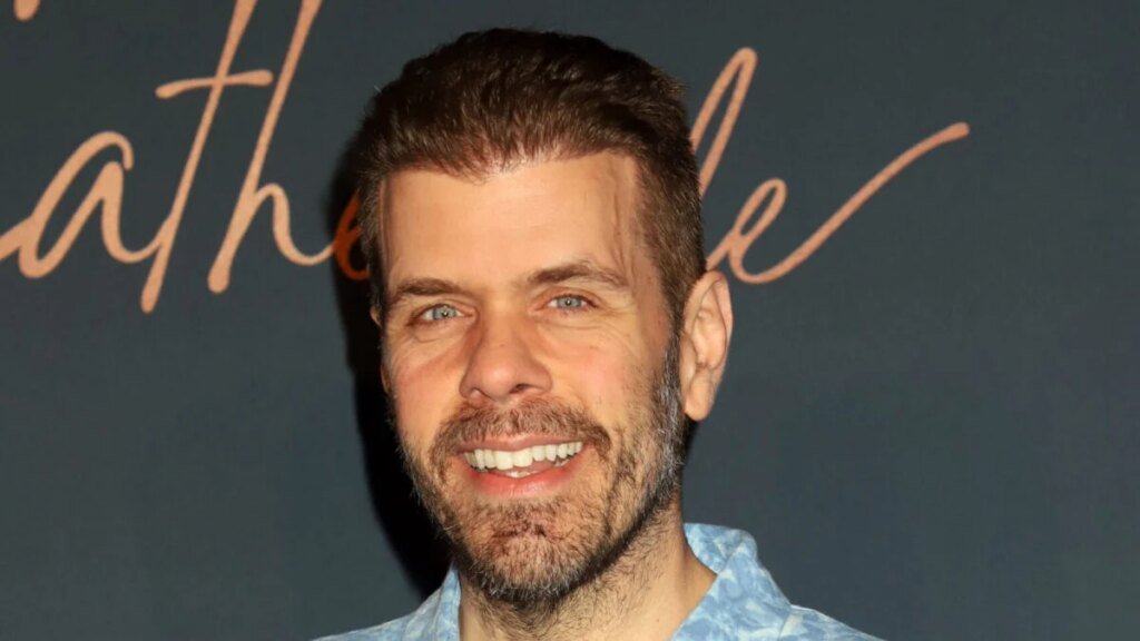 Perez Hilton Overdose Revealed In New Report After Livestream Perez Hilton Overdose Revealed In New Report After Livestream