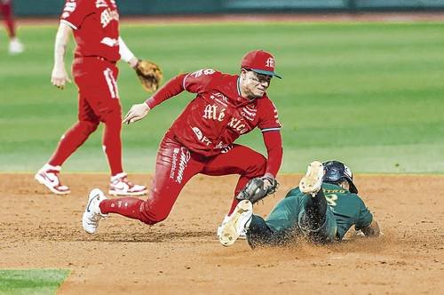 Pericos derrotan 4-1 a Diablos Rojos Pericos derrotan 4-1 a Diablos Rojos