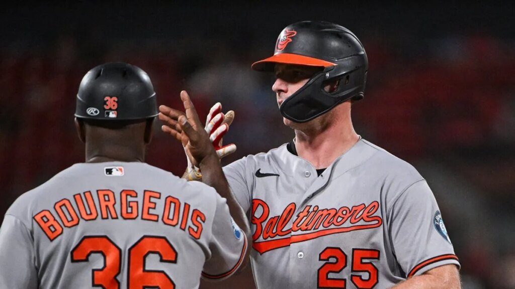 Pete Alonso, Orioles mash past skidding Cardinals Pete Alonso, Orioles mash past skidding Cardinals