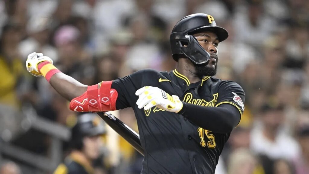Pirates, with resurgent bullpen, strive for sweep of Padres