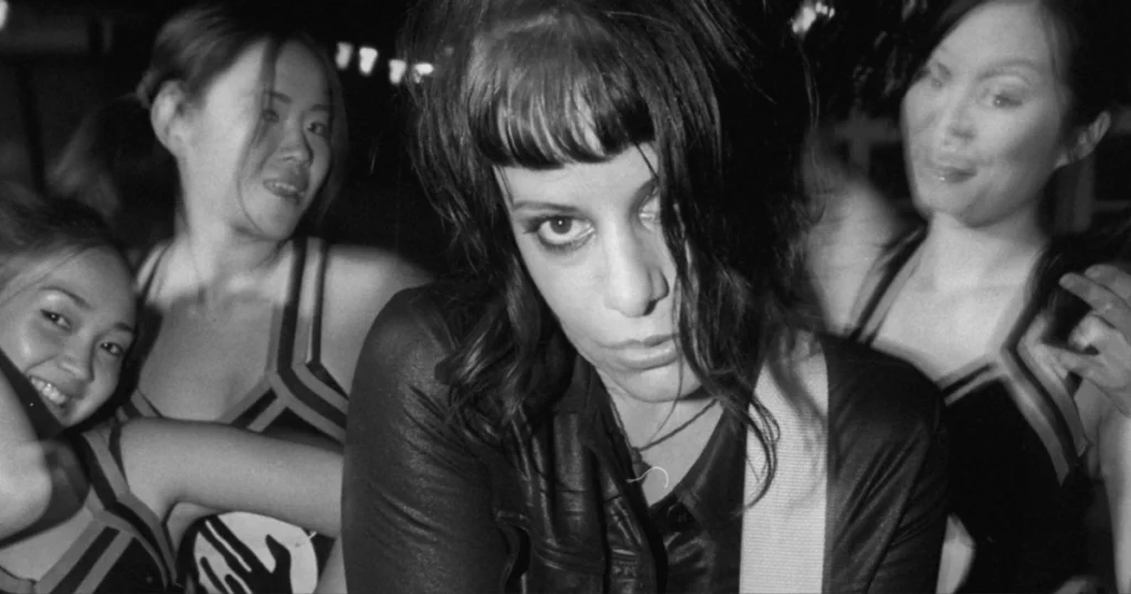 Posthumous memoir by L7 bassist Jennifer Finch announced Posthumous memoir by L7 bassist Jennifer Finch announced
