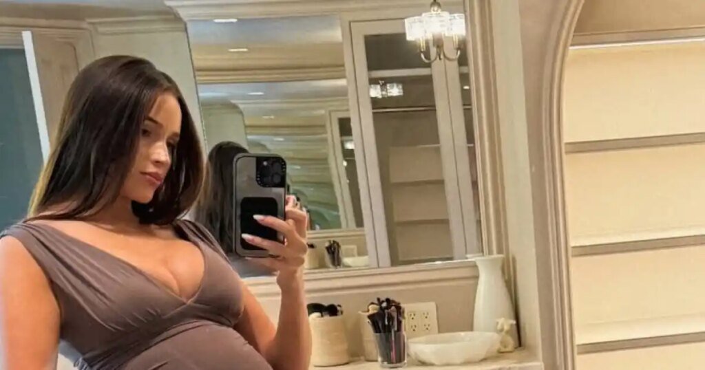 Pregnant Olivia Culpo Is ‘More Proud’ of Her Body ‘Than Ever’ Pregnant Olivia Culpo Is 'More Proud’ of Her Body ‘Than Ever’